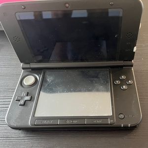 Nintendo 3ds with 5 games